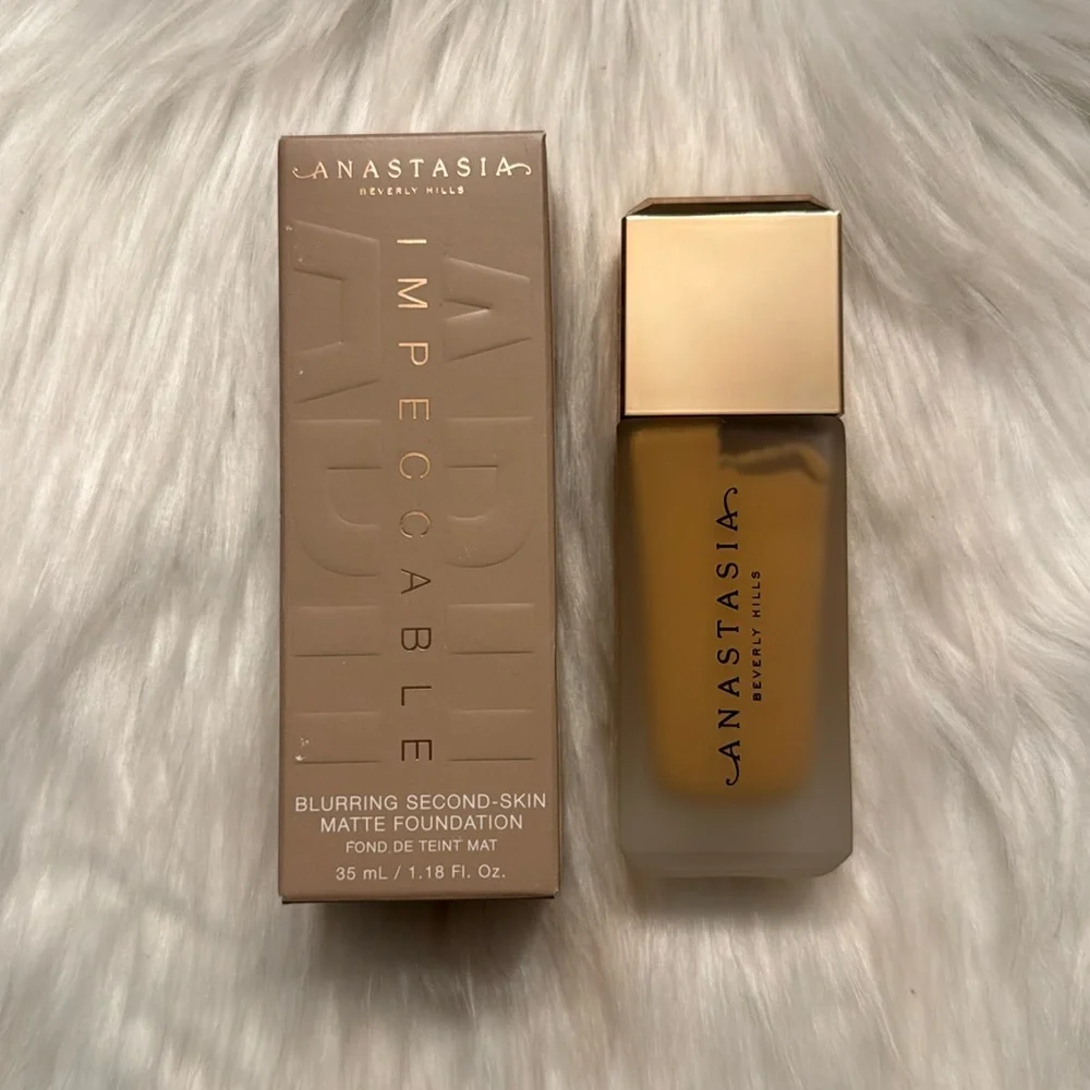 Anastasia Beverly Hills Impeccable Blurring Second-Skin Matte Foundation 3W